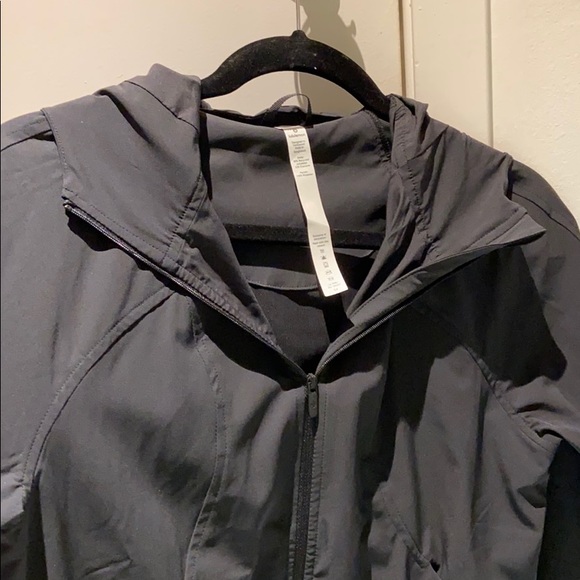 LULULEMON Pack It Up Jacket - Windbreaker - Picture 4 of 11